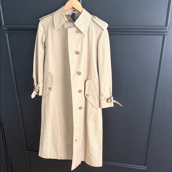 Burberry Beige Long Trench Coat - Picture 4 of 16
